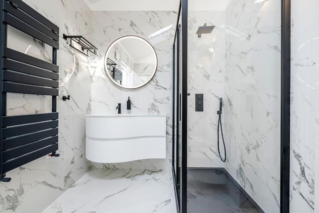 House 10 Mins To Tower Bridge Hot Tub & Parking Villa London Exterior photo